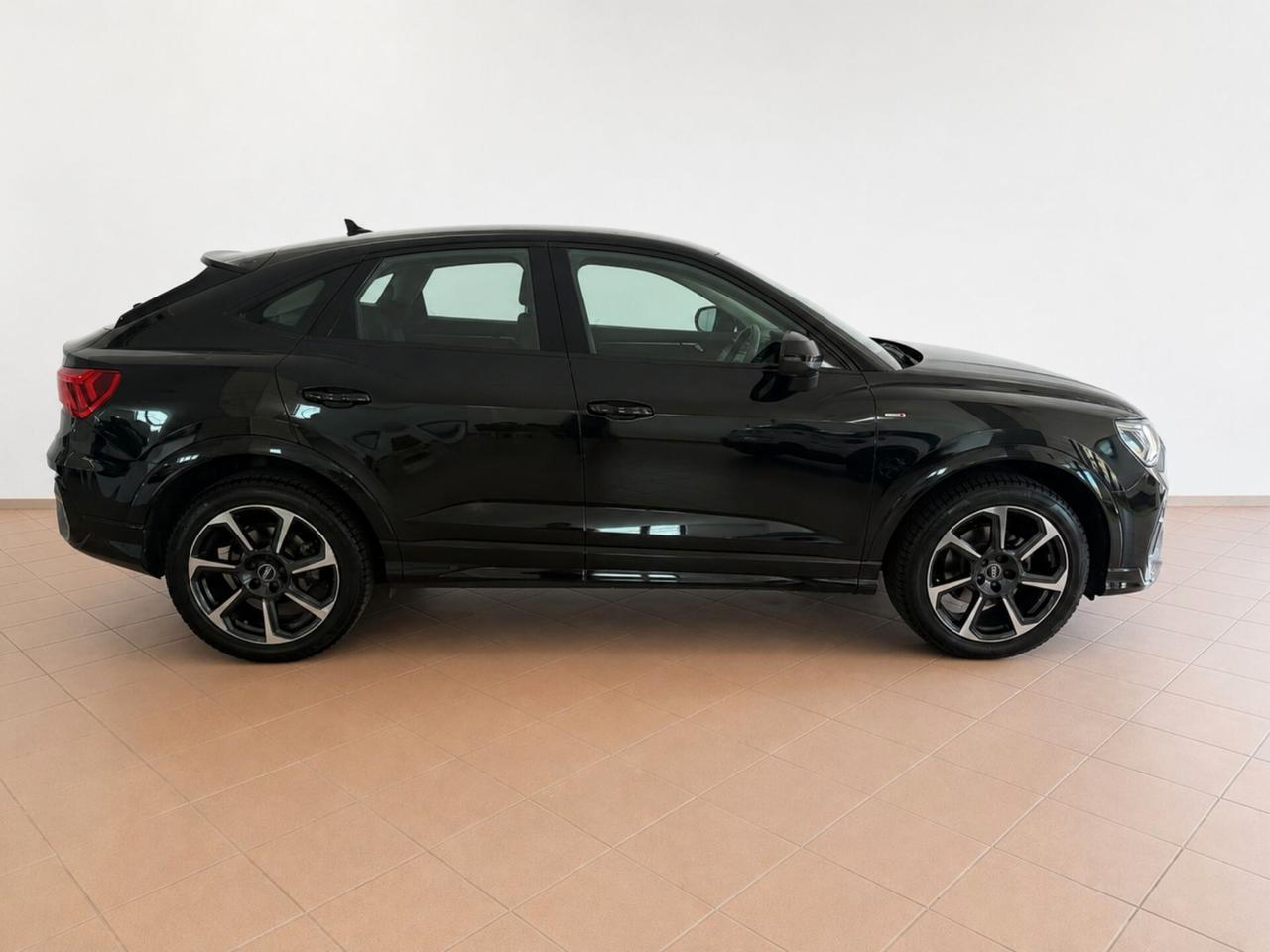Audi Q3 SPB 35 TDI S line edition