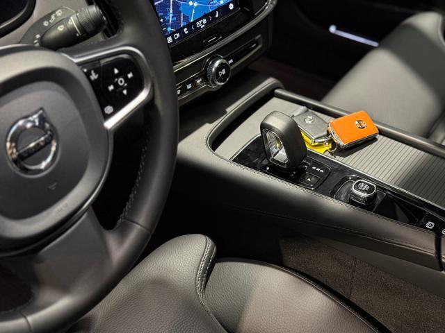 VOLVO V90 B4 (d) automatico Plus Dark