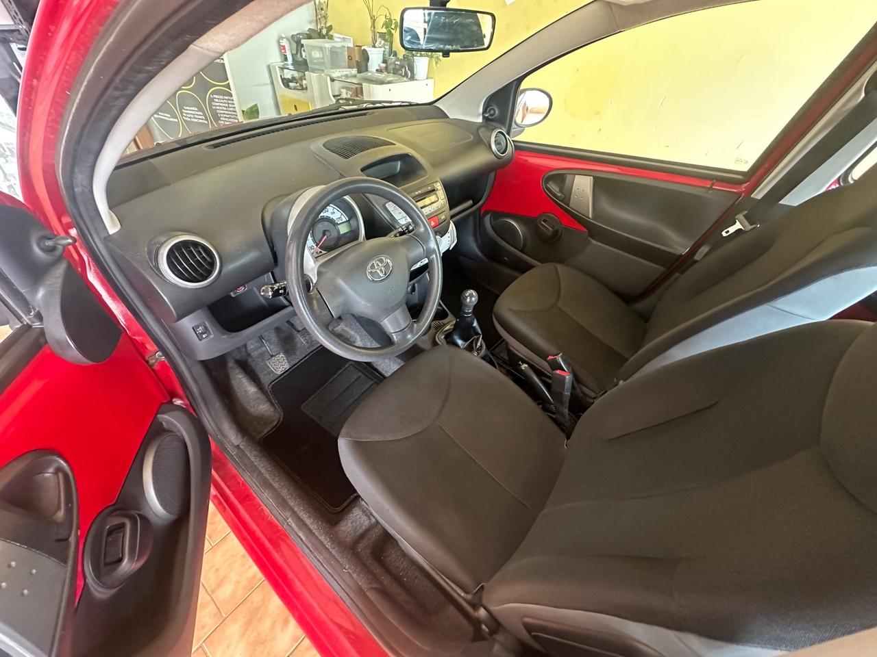Toyota Aygo 1.0benz. 5porte 119.000km
