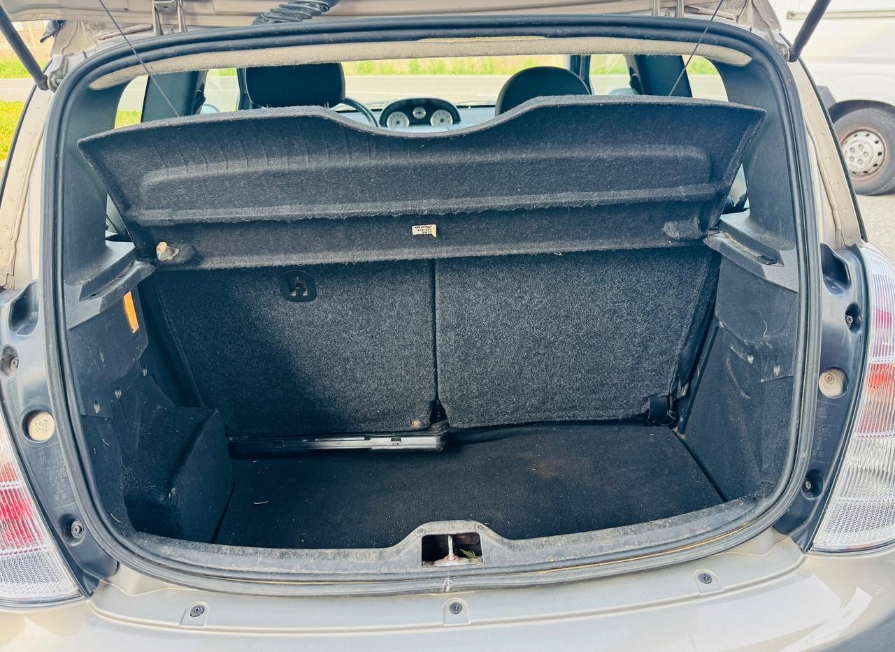 Lancia Ypsilon 1.2 Platino