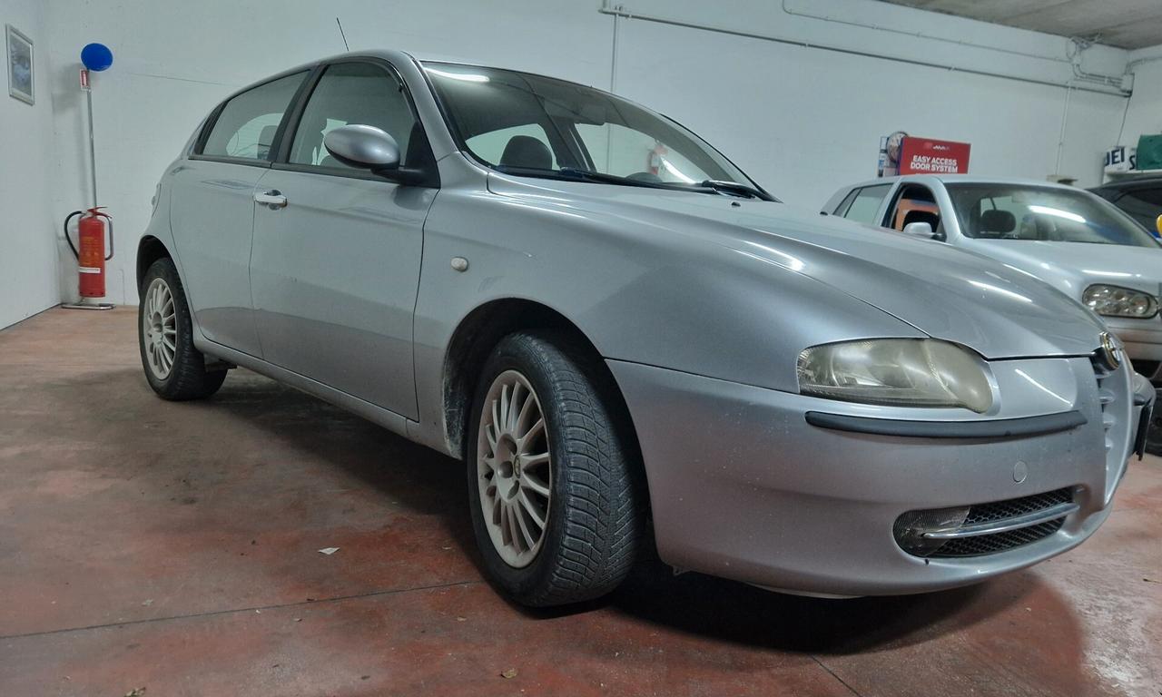 Alfa Romeo 147 1.9 JTD (115 CV). Progression