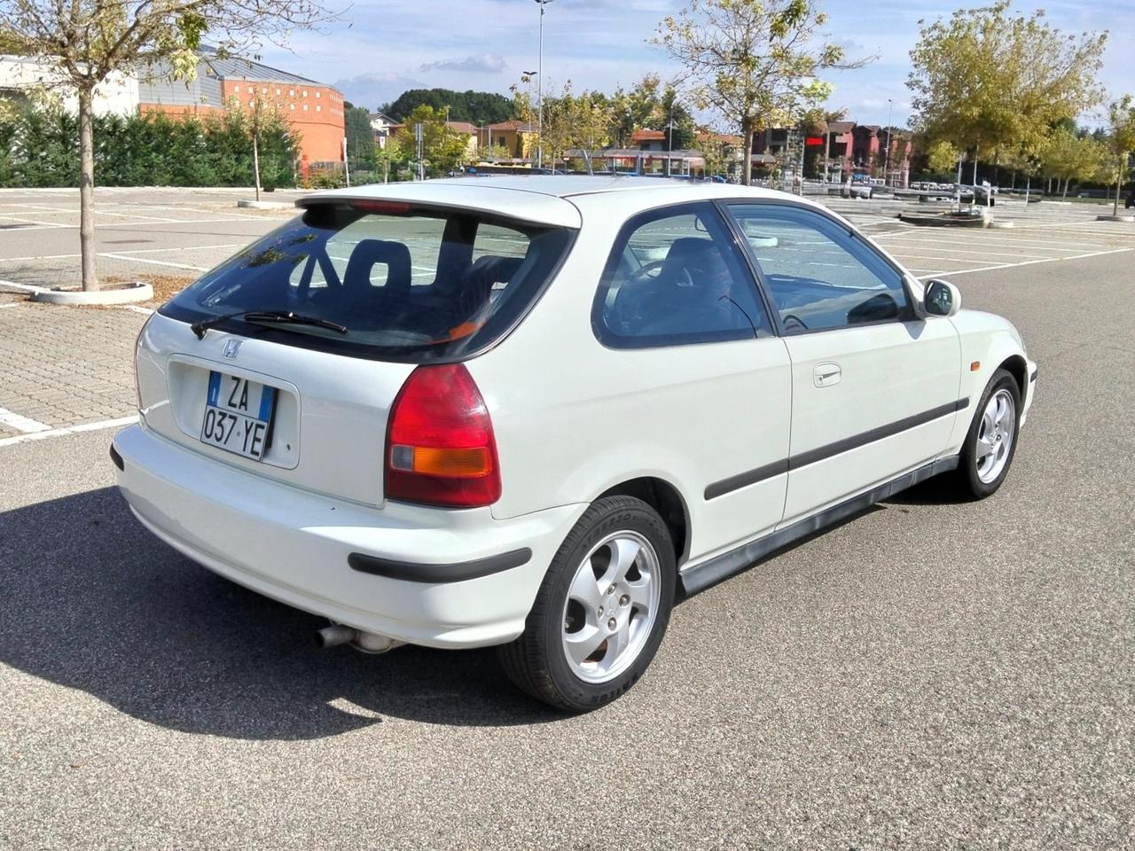 Honda Civic Coupé 1.6 16V V-TEC 160Cv EK4 Limited Edition