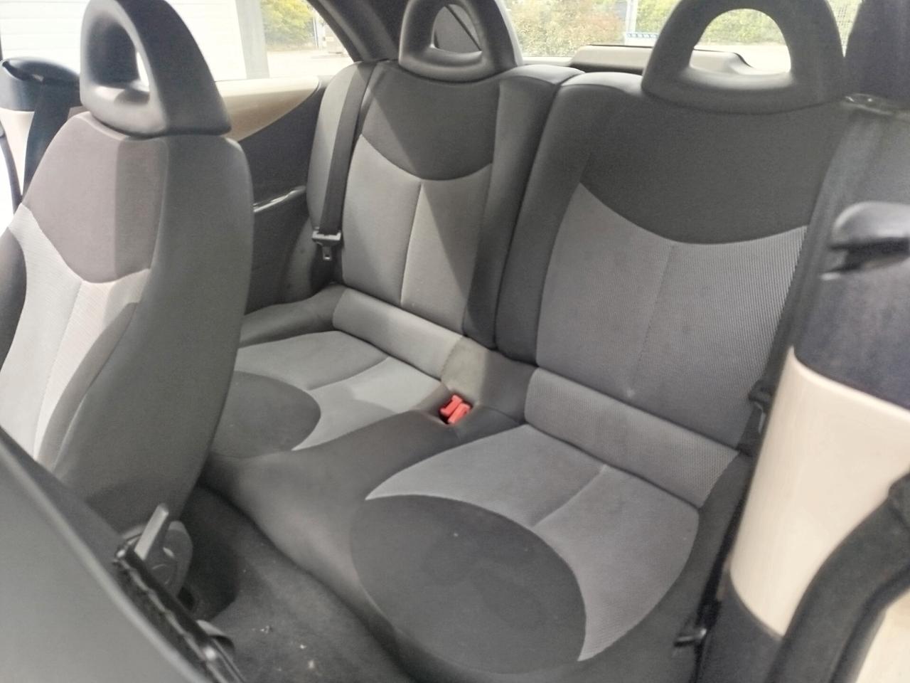 Citroen C3 Pluriel 1.4 HDi 70CV