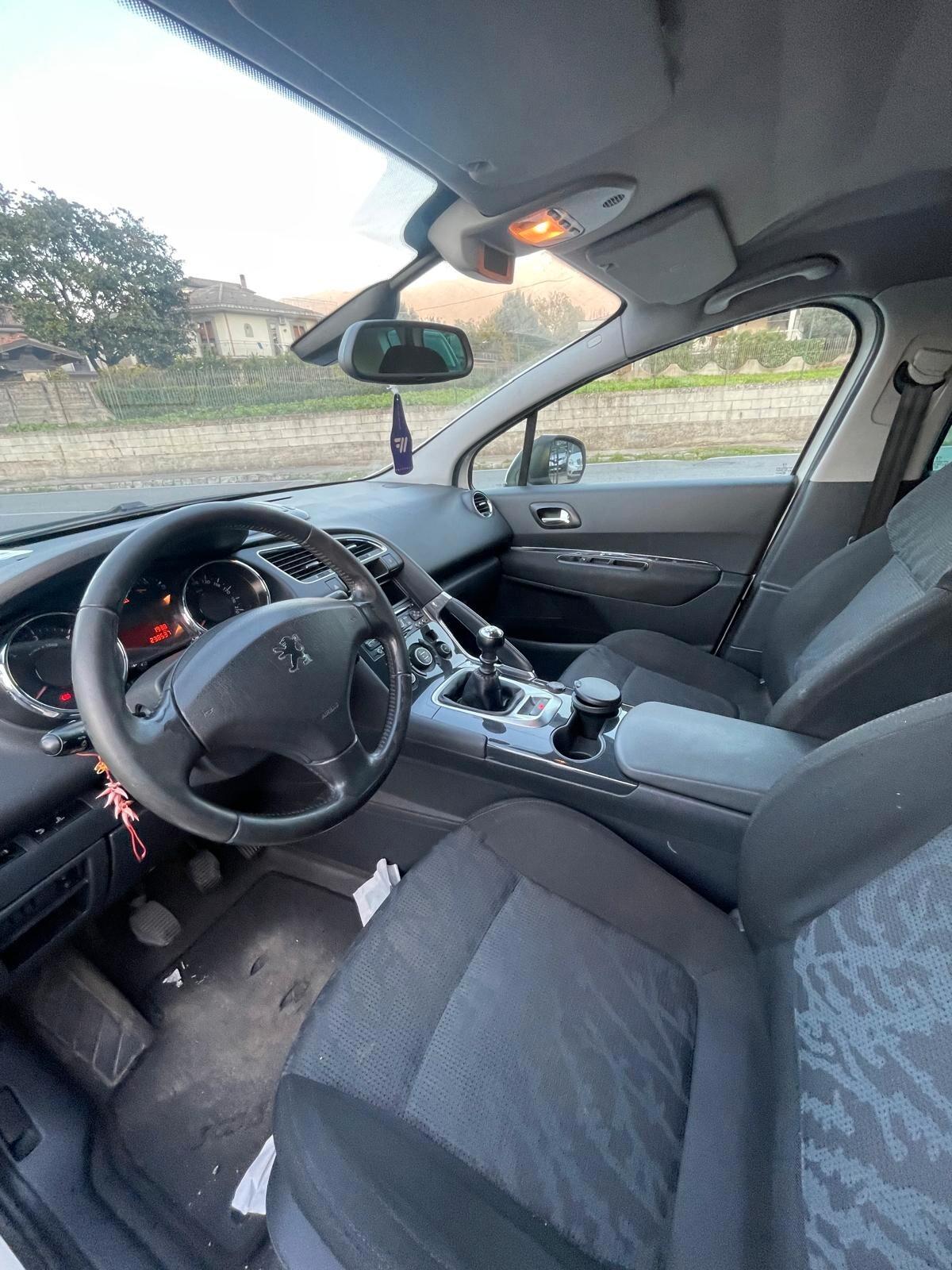 Peugeot 3008 1.6 HDi 110CV Premium