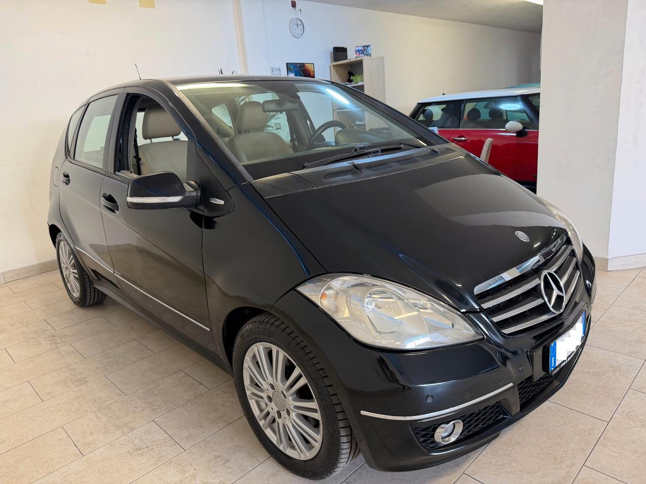 Mercedes-benz A 160 CDI AUTOMATICA Premium TAGLIANDATA NEOPATENTATI