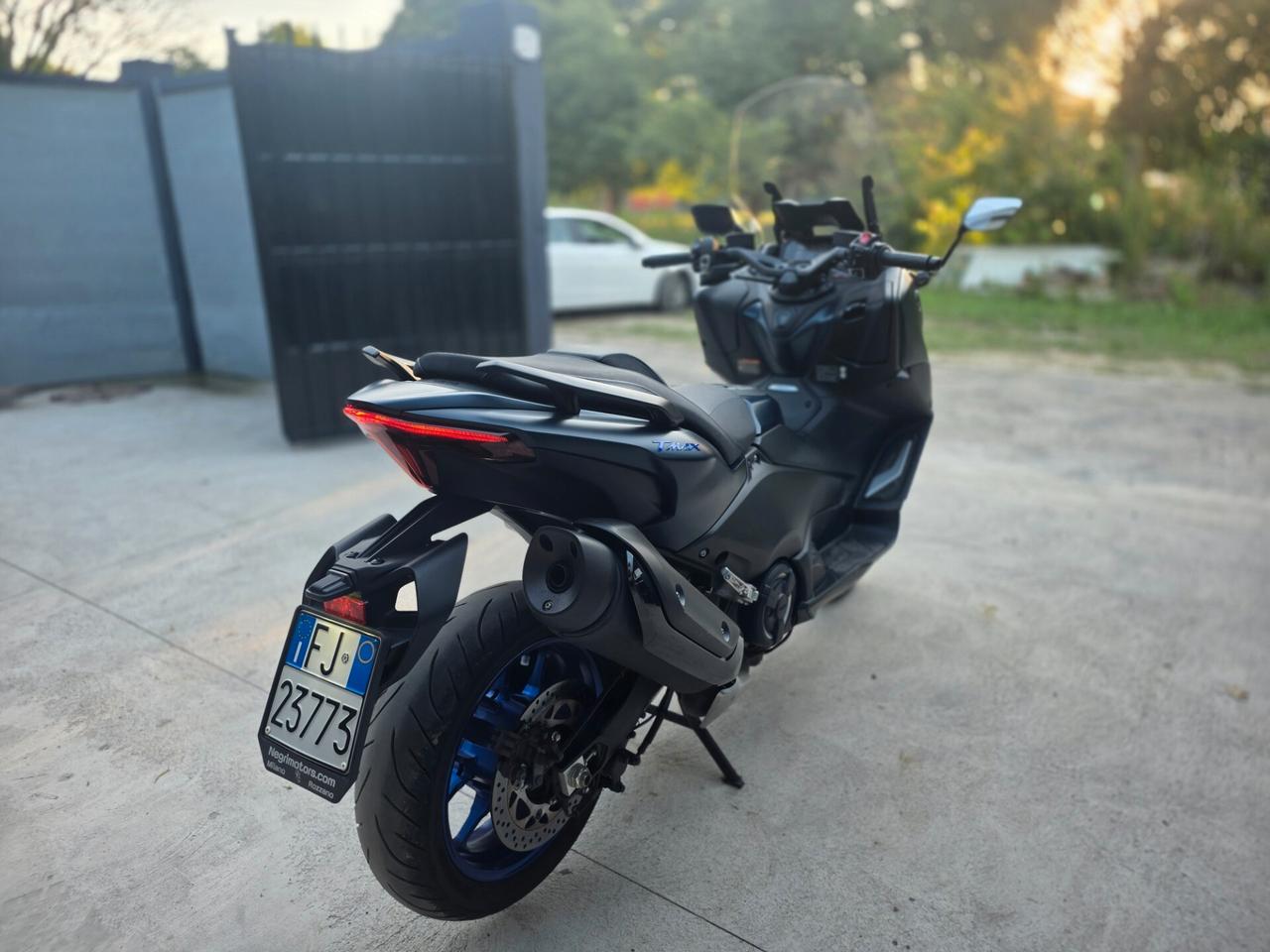 Yamaha T Max 560 Blue
