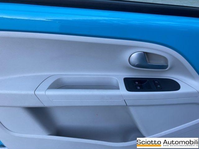 VOLKSWAGEN up! 1.0 5p. move up!