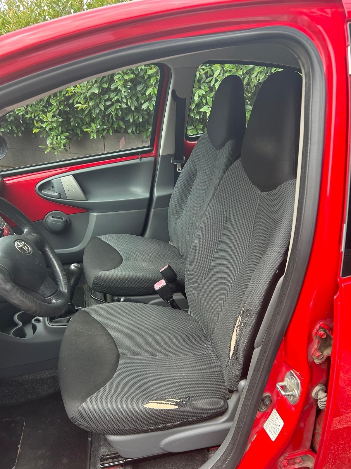 Toyota Aygo 1.4 turbodiesel 5 porte Sol