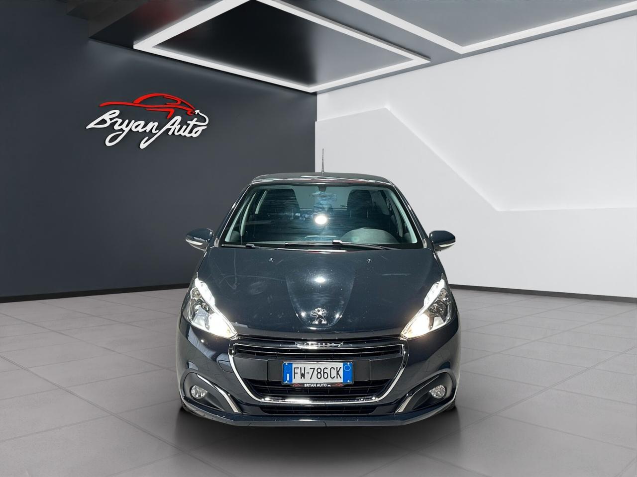 Peugeot 208 PureTech 82 5 porte Allure