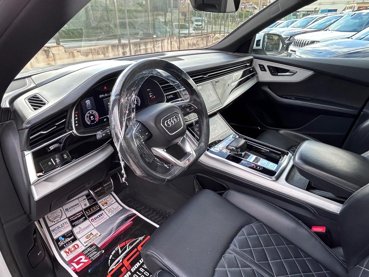 Audi Q8 50 TDI 286 CV quattro S-Line allestimento RS