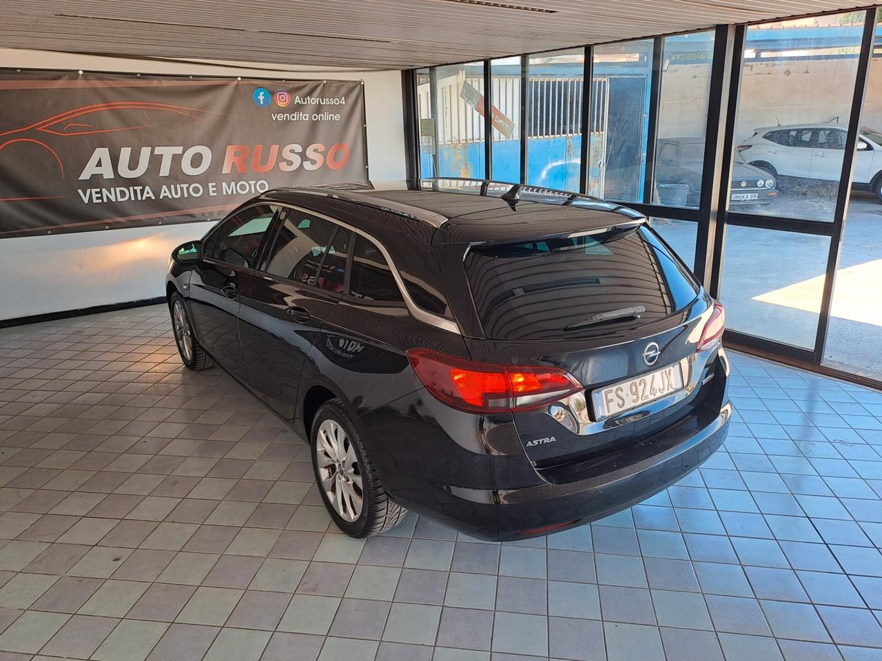 Opel Astra 1.4 Turbo 110CV EcoMetano