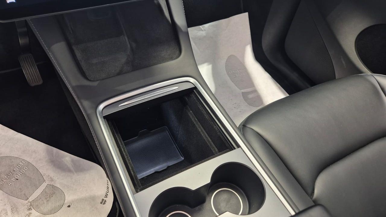 TESLA Model Y 2021 - Model Y Single Motor rwd