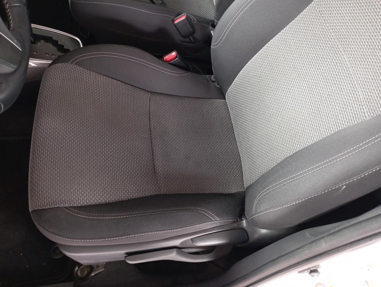 Toyota Yaris 1.5 Hybrid 5 porte Cool