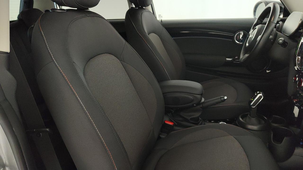 MINI Mini IV F56 2021 3p - Mini 3p 1.5 Cooper Classic auto