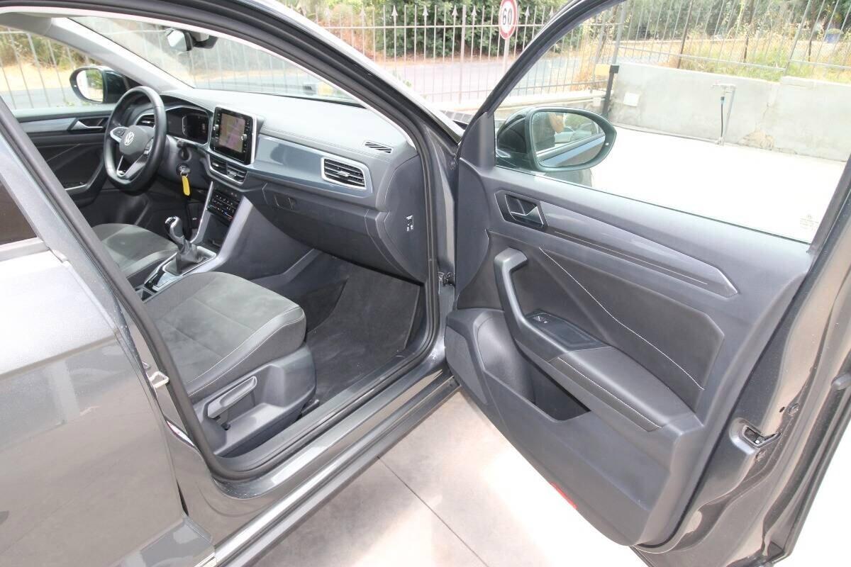 Volkswagen T-Roc 1.0 TSI Style|11.800km|2025