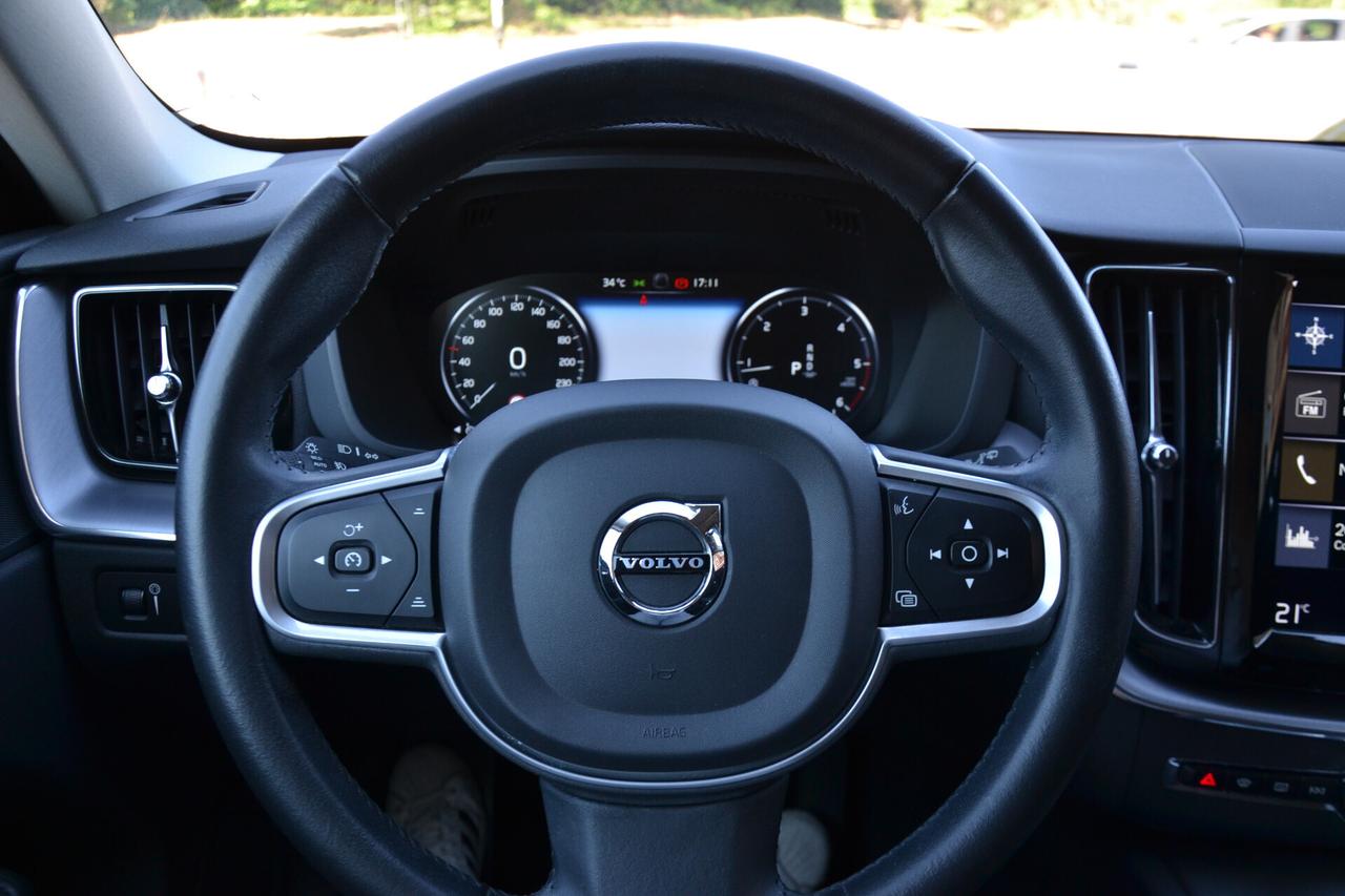 Volvo XC 60 2.0D B4 197CV AWD MHEV PREZZO SENZA VINCOLI UNIPRO' ITALIANA GARANZIA 12M FATTURABILE AUTOMATICA
