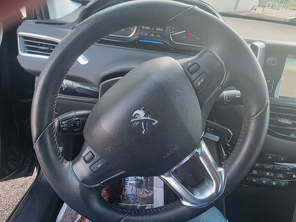 Peugeot 208 1.2 VTi 82 CV 5 porte Allure