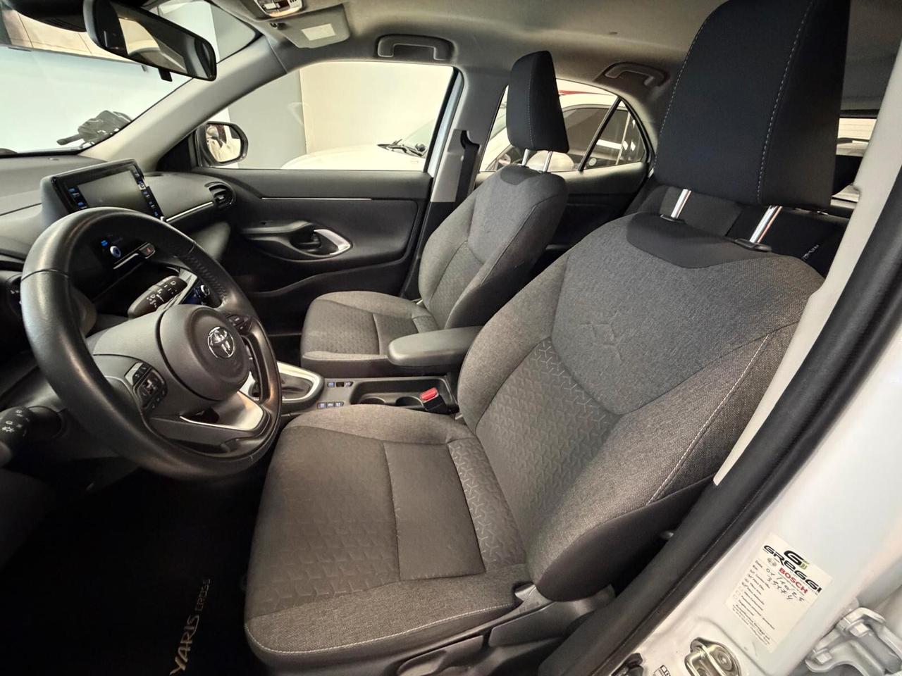 Toyota Yaris Cross 1.5 Hybrid 5p. E-CVT Trend da 220 al mese