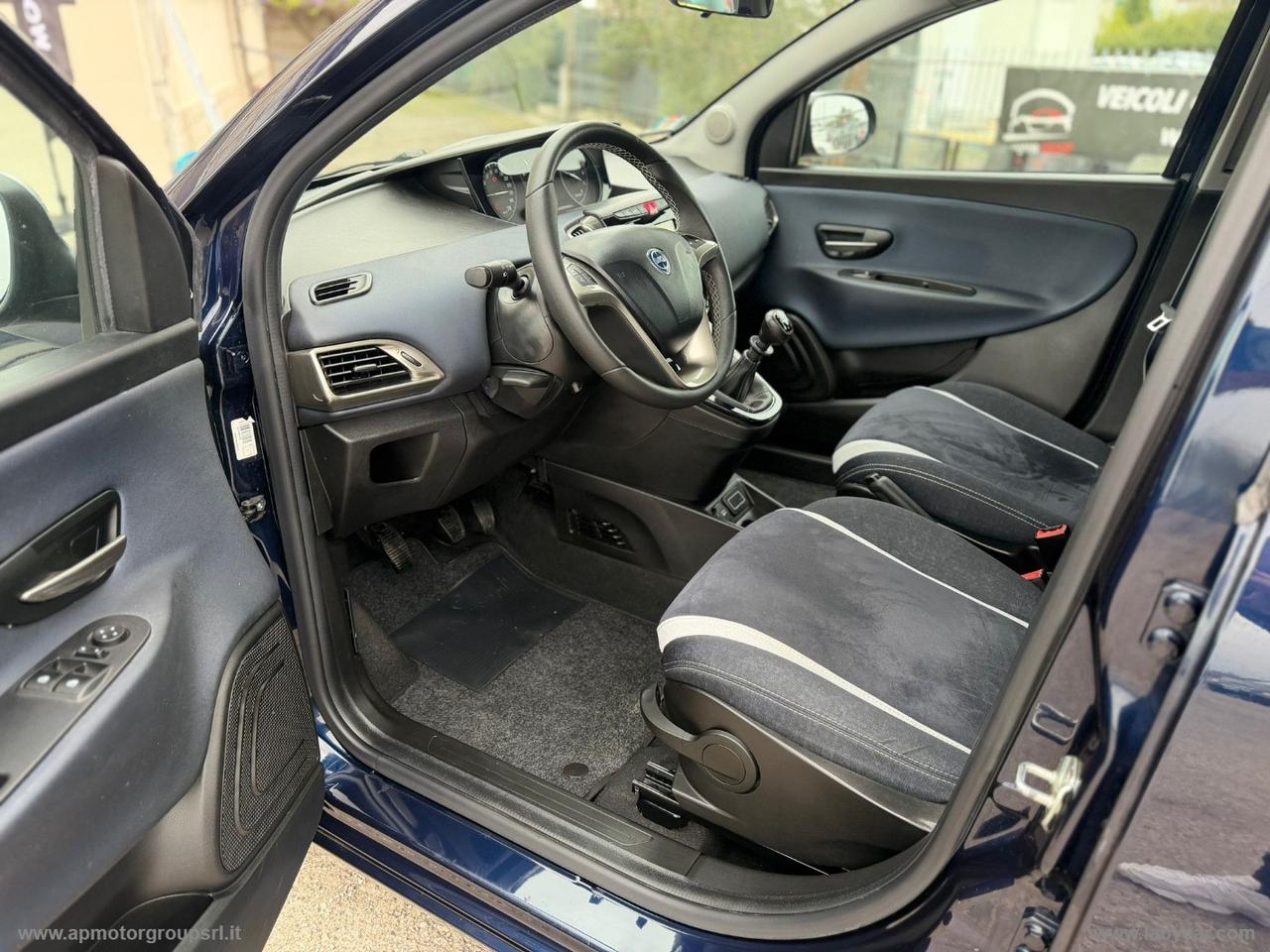 LANCIA Ypsilon 1.2 69 CV 5p. Mya