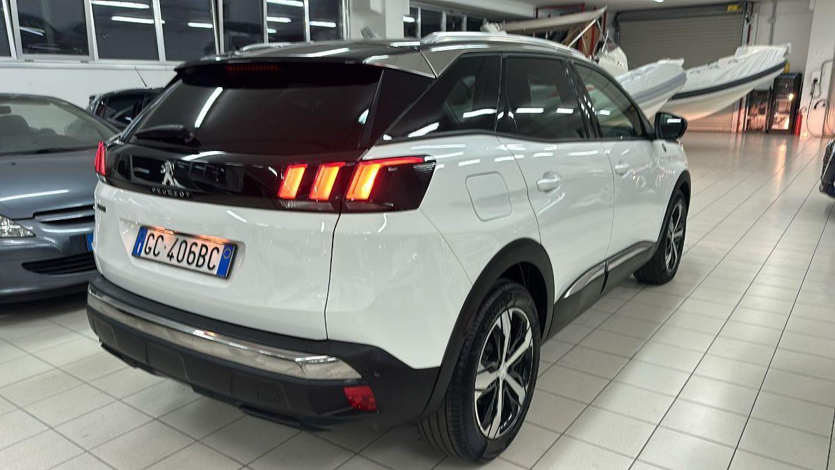 PEUGEOT - 3008 - BlueHDi 130 EAT8 S&S Crossway