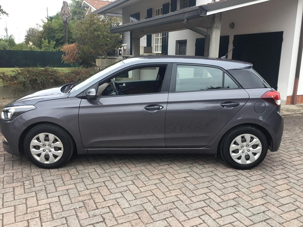 Hyundai i20 1.2 5 porte Classic