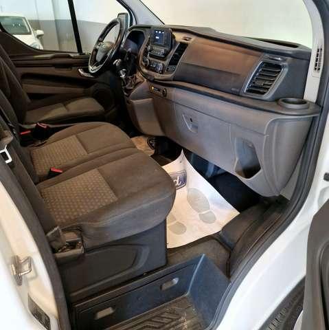 Ford Transit Custom L1H1 COMBI 9 posti Trend