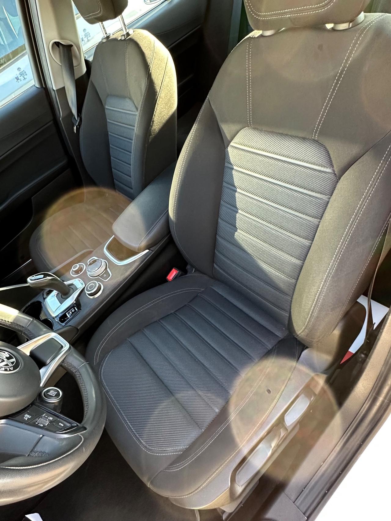 Alfa Romeo Giulia 2.2 Turbodiesel 136 CV AT8 Super