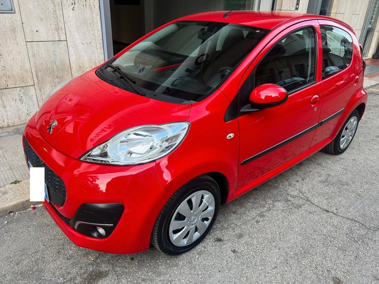 Peugeot 107 5pt 1.0 12v 68cv Active ON NEOPAT. TELNAVI PERF.