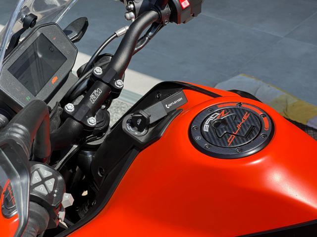 KTM 890 Duke 890 DUKE