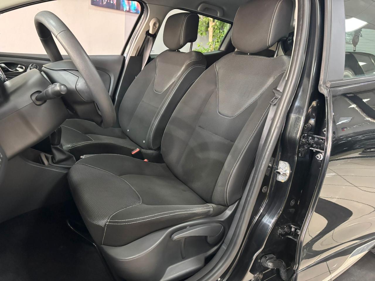 Renault Clio 1.2 75CV 5 porte Wave