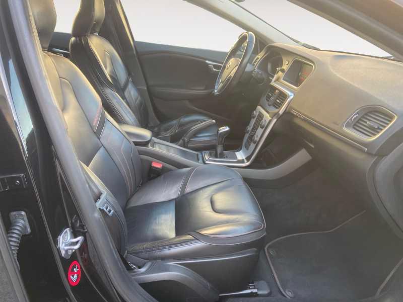 VOLVO V40 Cross Country 2.0 D2 Ocean Race