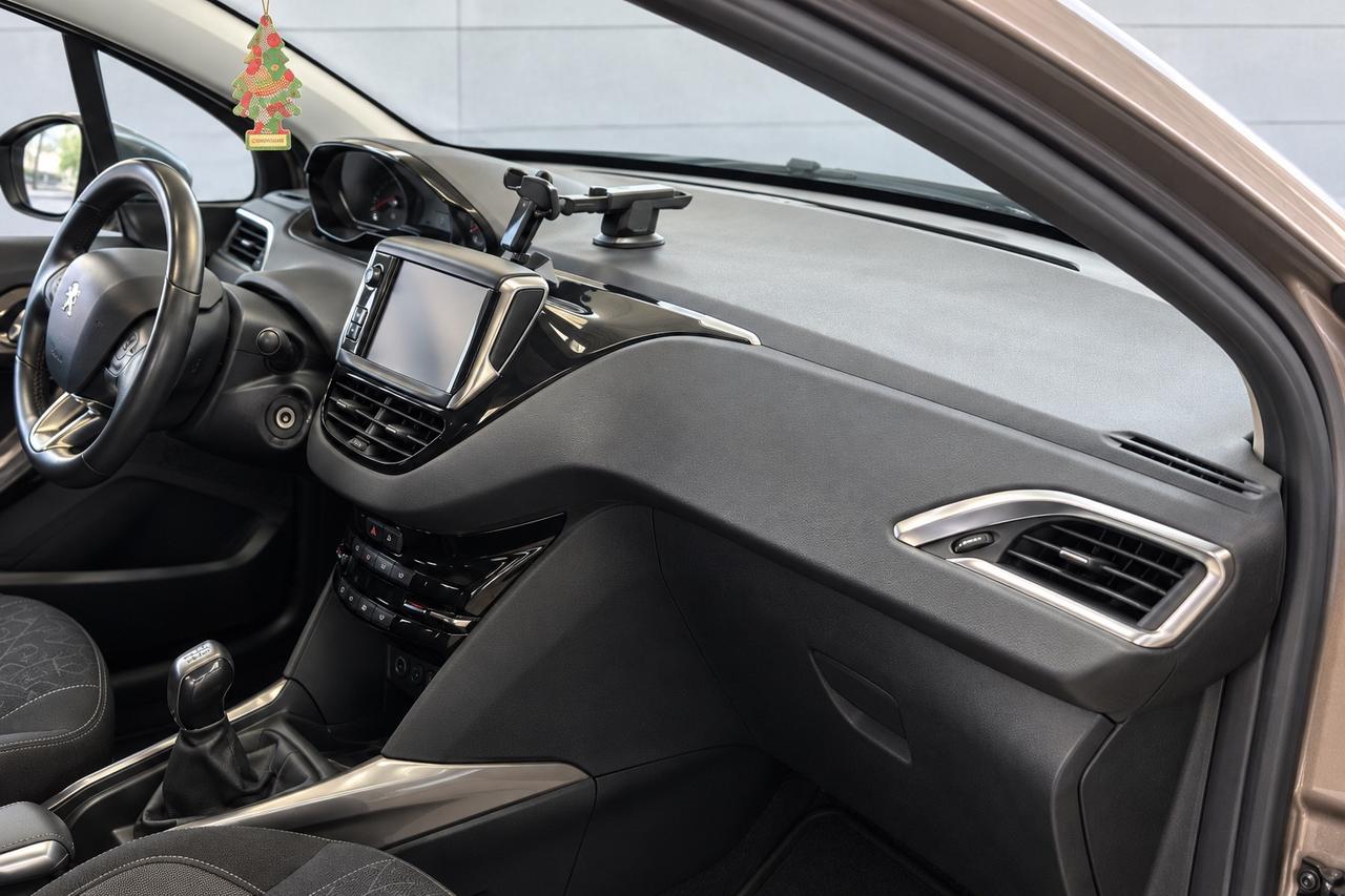 Peugeot 2008 OK NEOPATENTATI 12 MESI GARANZIA
