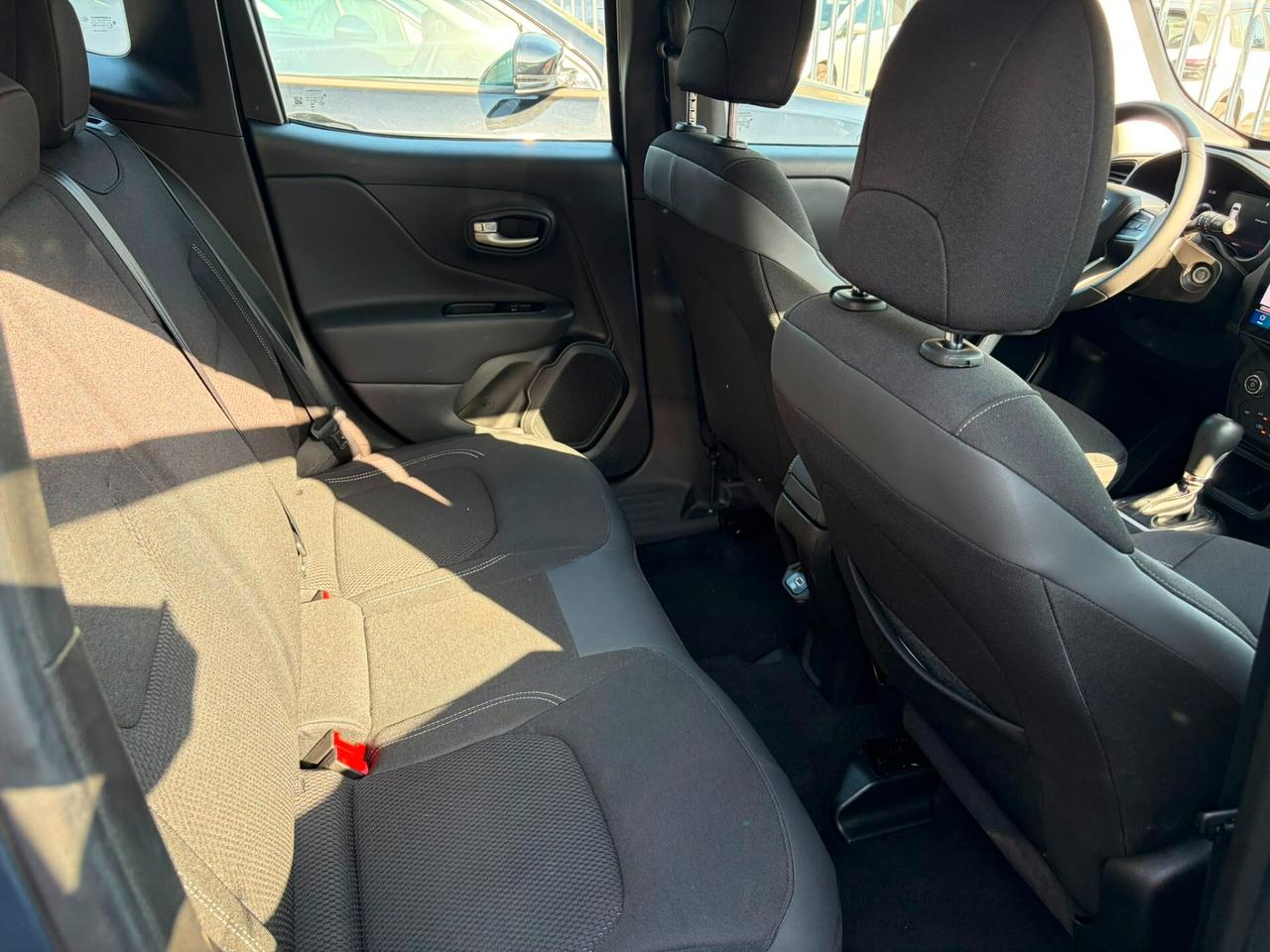 Jeep Renegade 1.5 Turbo T4 MHEV Summit