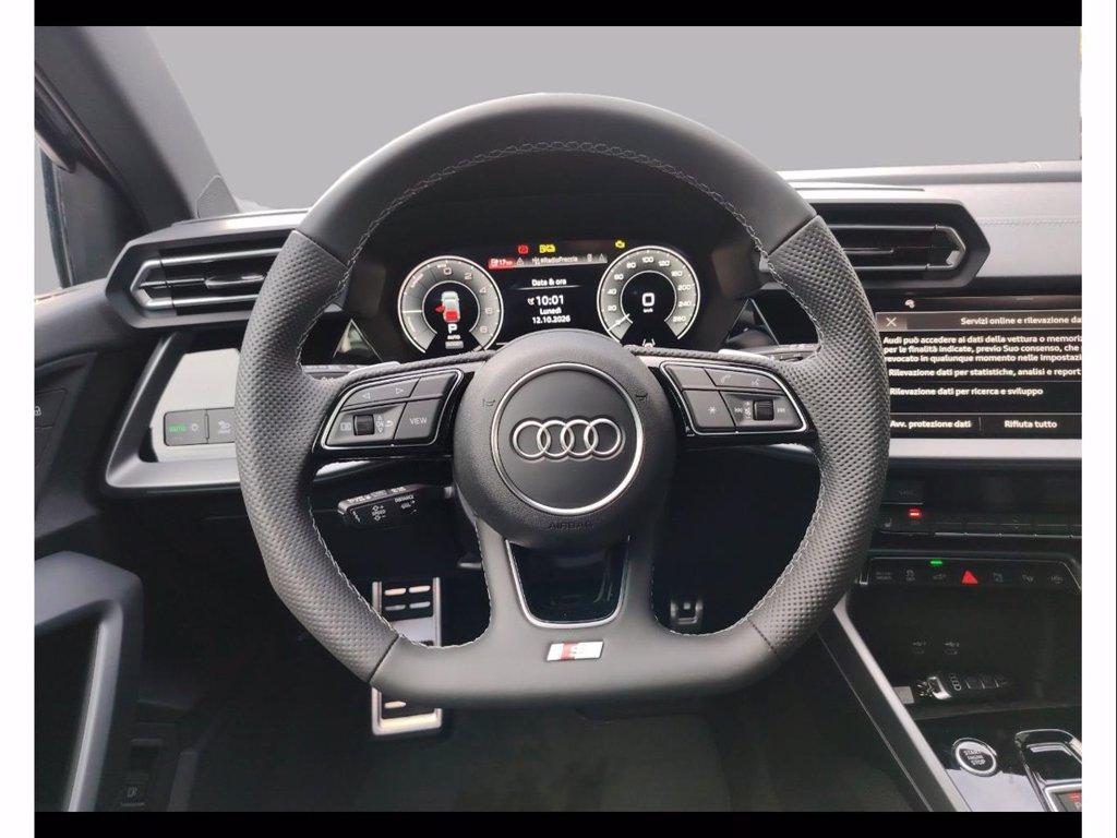 AUDI A3 allstreet 1.5 tfsi e identity contrast 204cv s-tronic del 2026