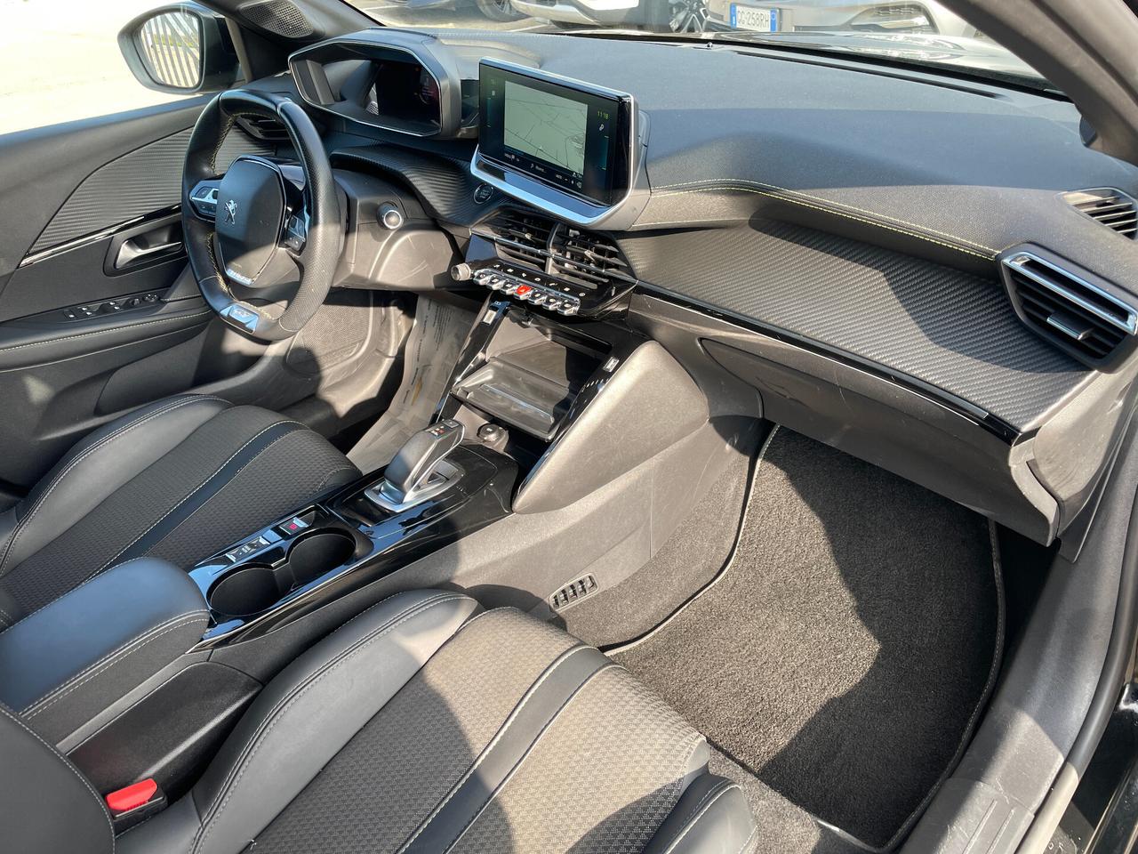 Peugeot 208 motore elettrico 136 CV 5 porte GT Line