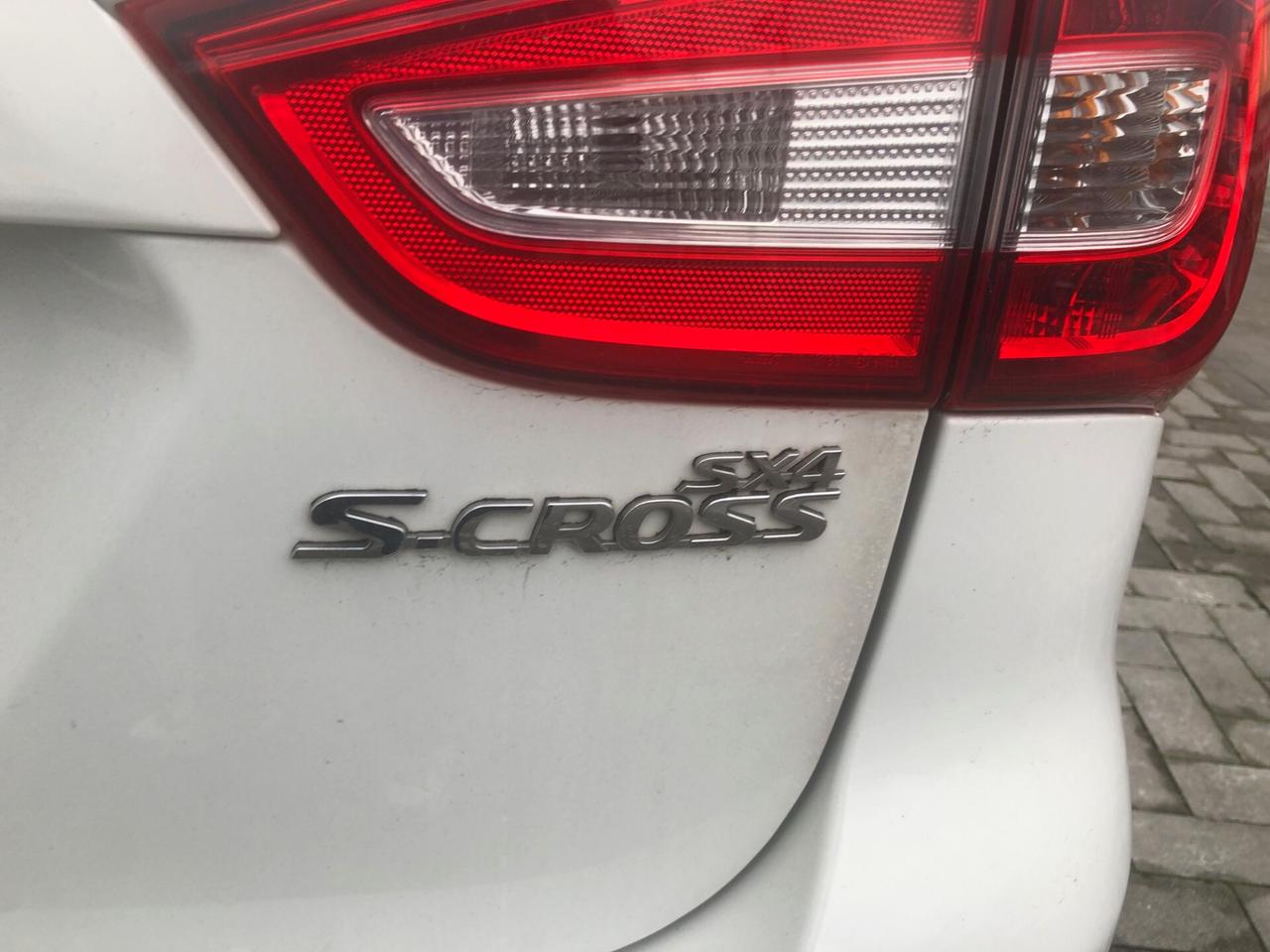 Suzuki S-Cross 1.6 DDiS Start&Stop 4WD All Grip Top