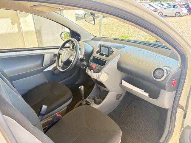 TOYOTA Aygo 1.0 12V VVT-i 3 porte Deep Ocean Connect OK NEOP