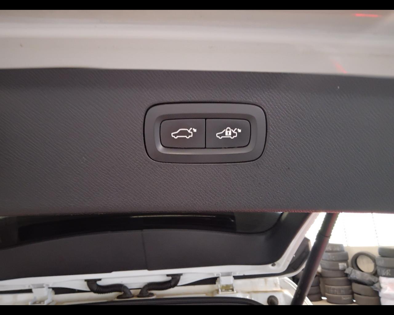 VOLVO XC90 (2014--->) XC90 D5 AWD Geartronic Inscription