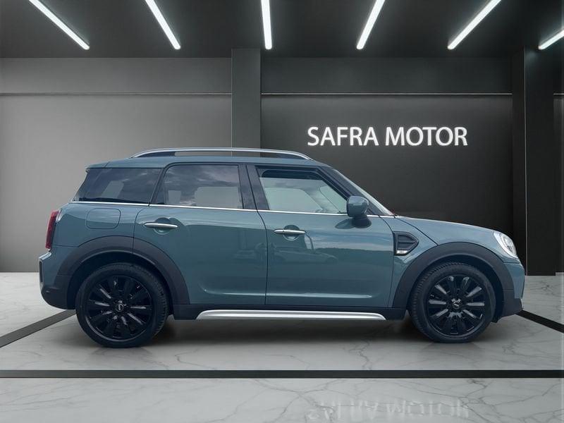 MINI Countryman Cooper D Essential automatica