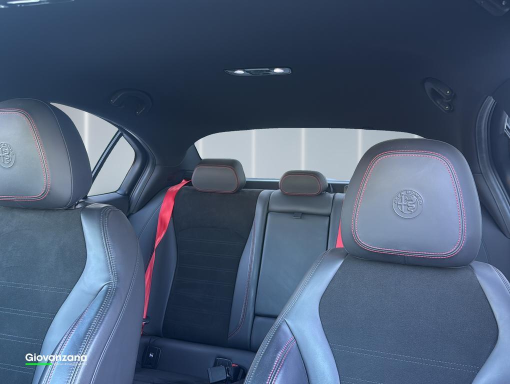 Alfa Romeo Giulia Giulia 2.9 V6 Quadrifoglio 510cv auto SCARICO AKRAPOVIC