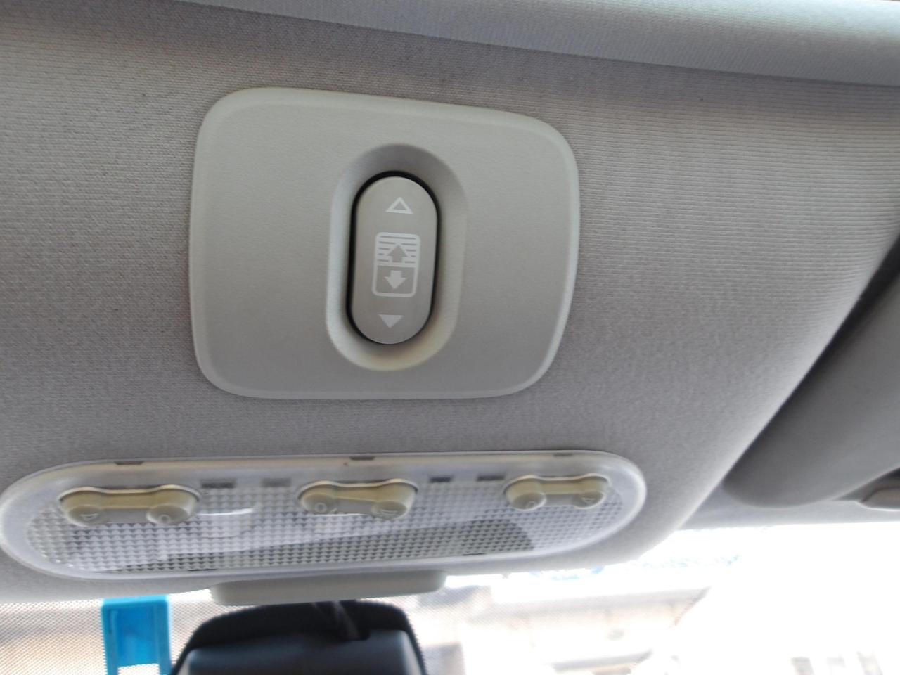 Nissan Qashqai 1.5 dci Tekna Dpf FL *TETTO PANORAMICO * GANCIO DI TRAINO *