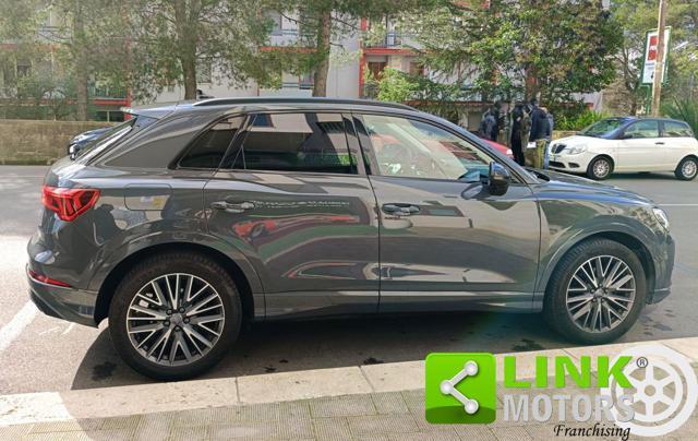 AUDI Q3 35 TDI quattro Business Advanced