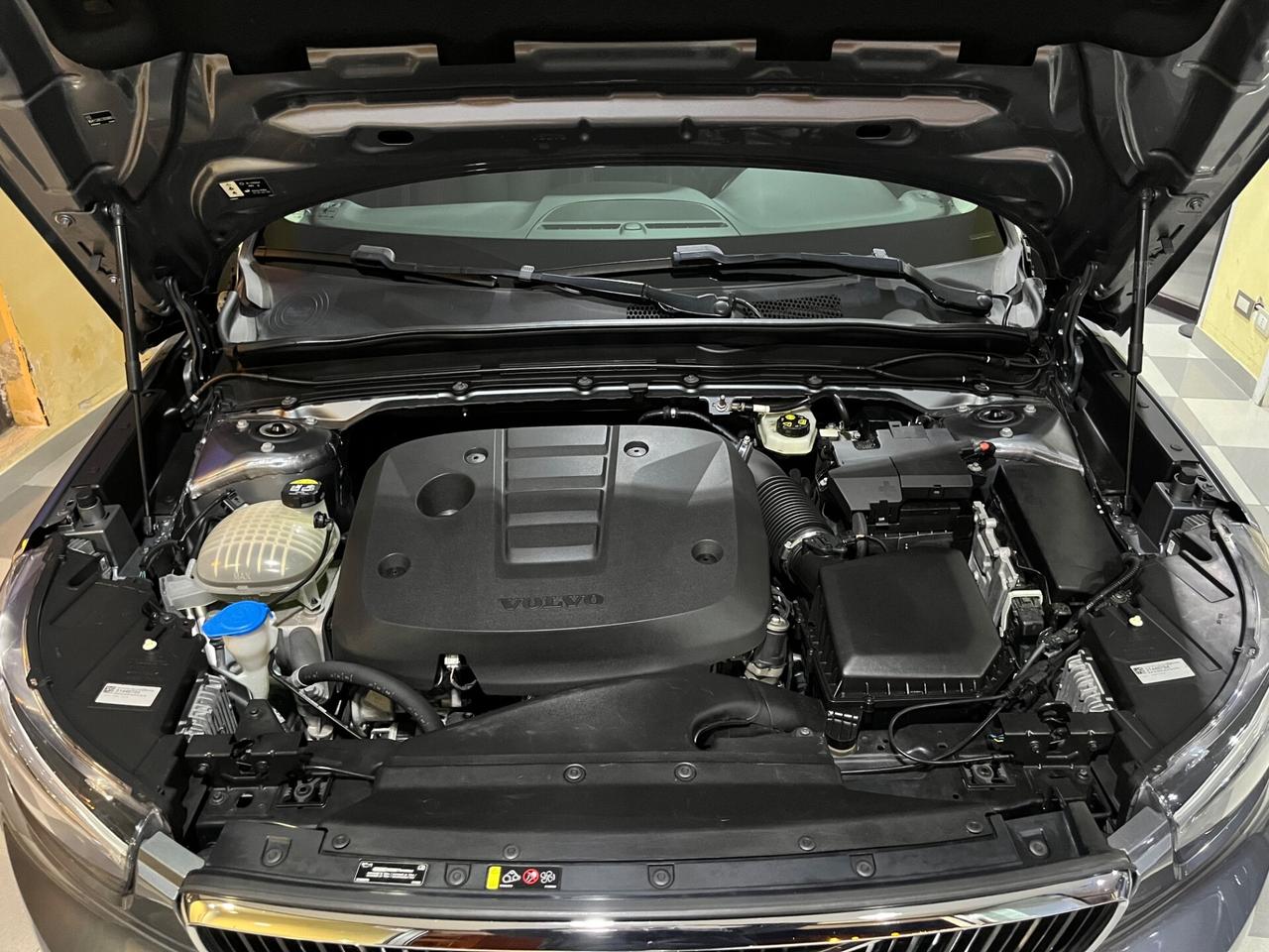 Volvo XC40 D4 AWD Geartronic Momentum