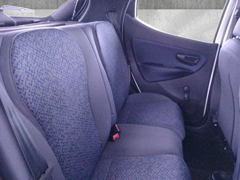 Lancia Ypsilon 1.0 firefly hybrid Gold s&s 70cv