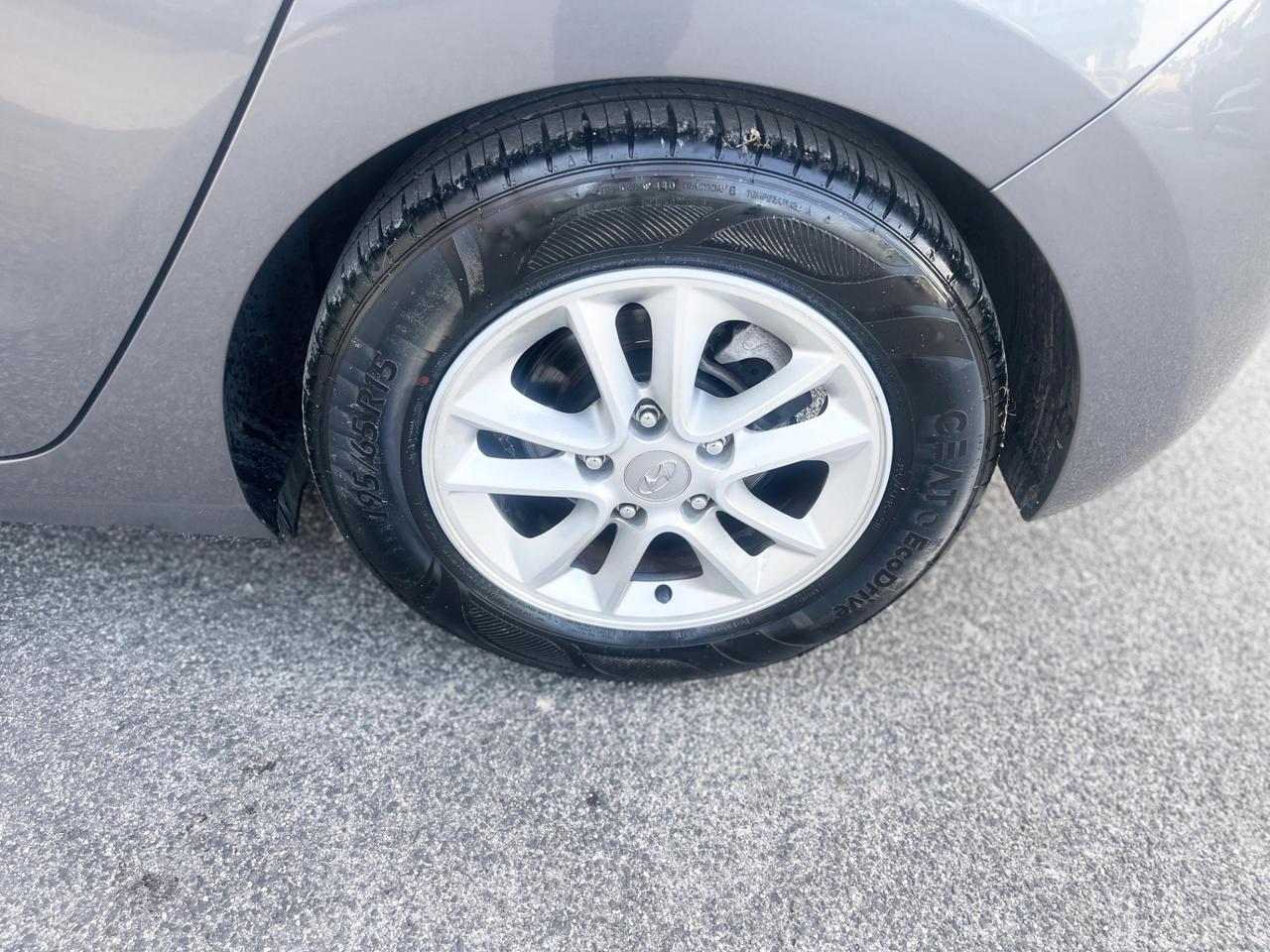 Hyundai i30 1.6 Diesel 110CV E5 Neo - 2012