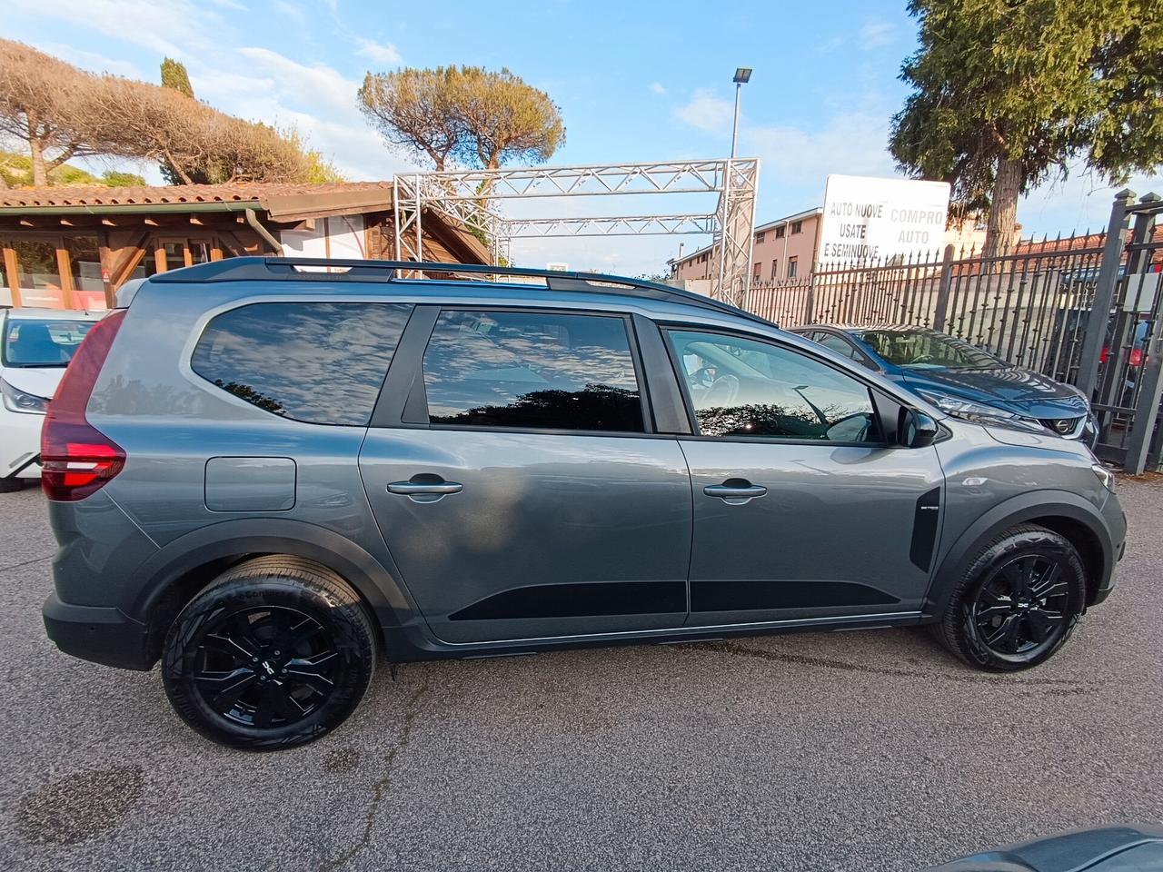 Dacia Jogger 1.6 Hybrid 140 5 posti Extreme