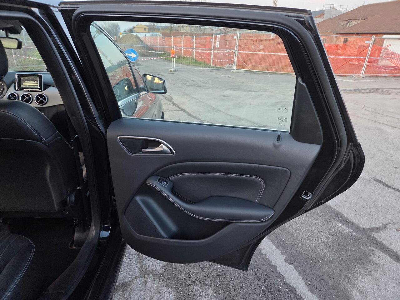 Mercedes-benz B 200 CDI Automatic Premium