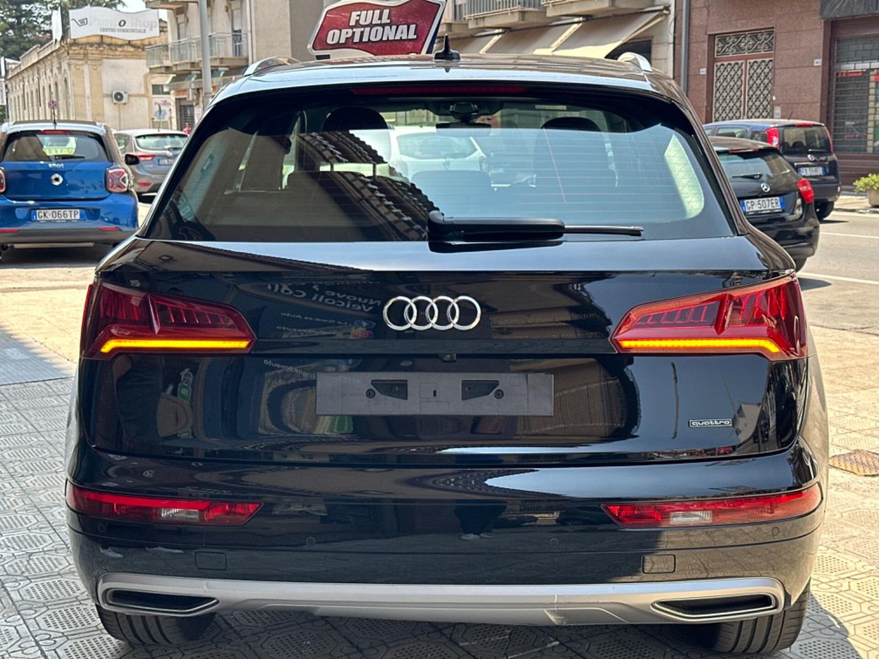 Audi Q5 35 TDI Sport tua a 352€ senza anticipo