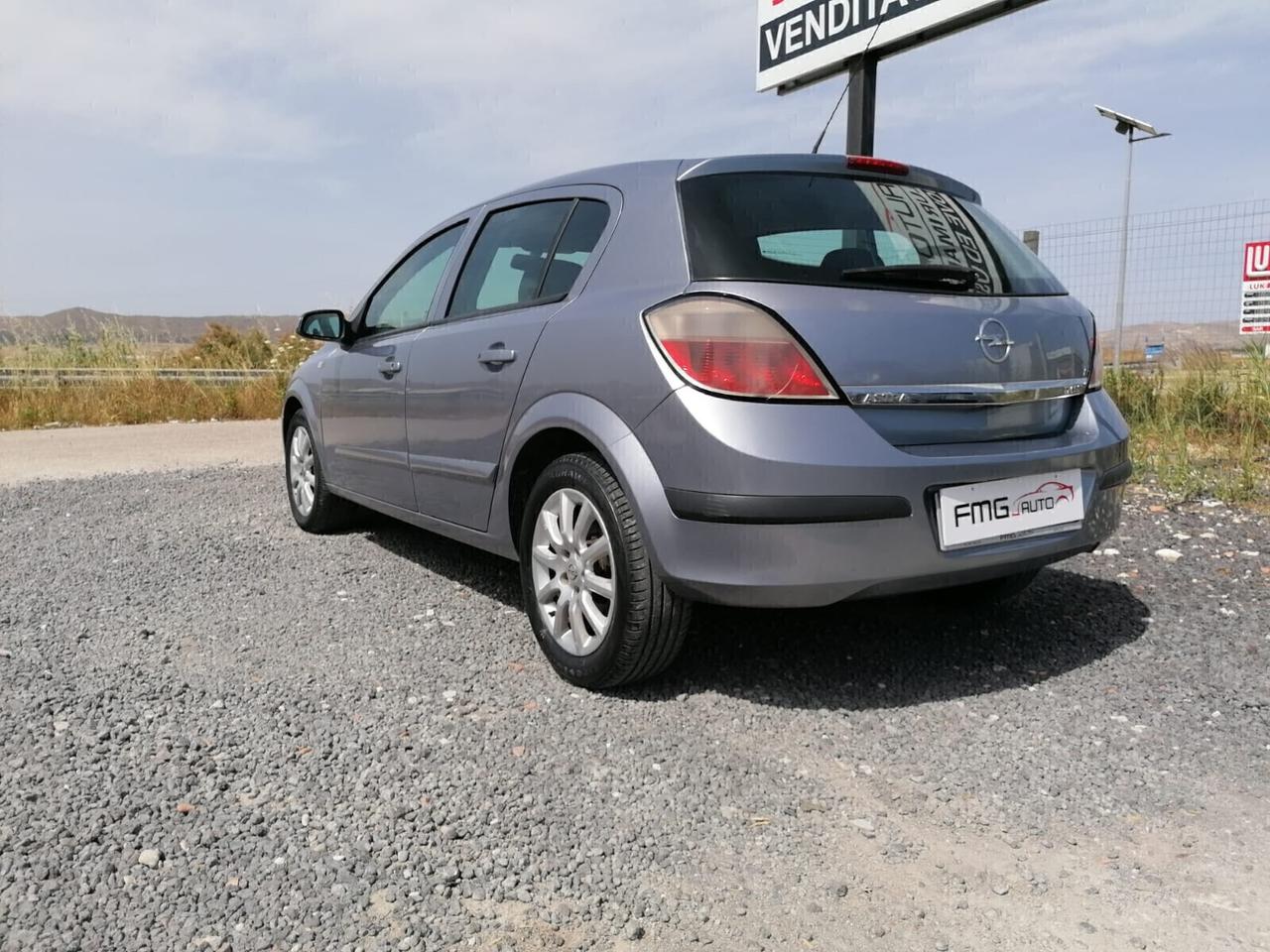 Opel Astra 1.7 CDTI 101CV 5 porte Cosmo