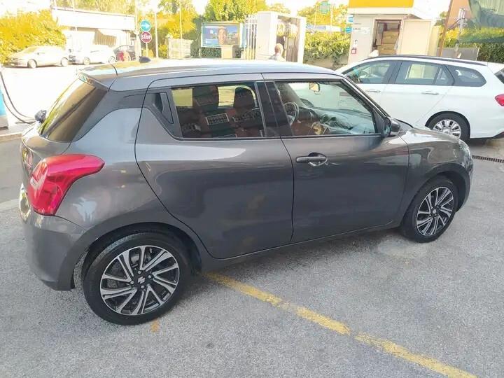 Suzuki Swift 1.2 Hybrid Top